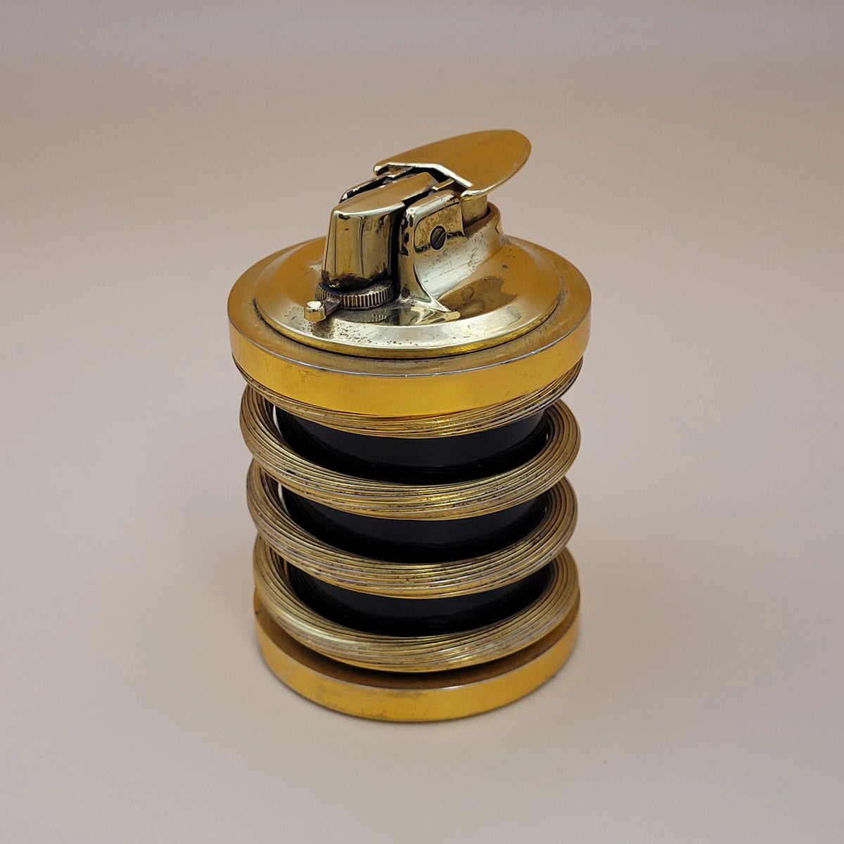 Ronson Varaflame Eve Spiral Cord Table Lighter