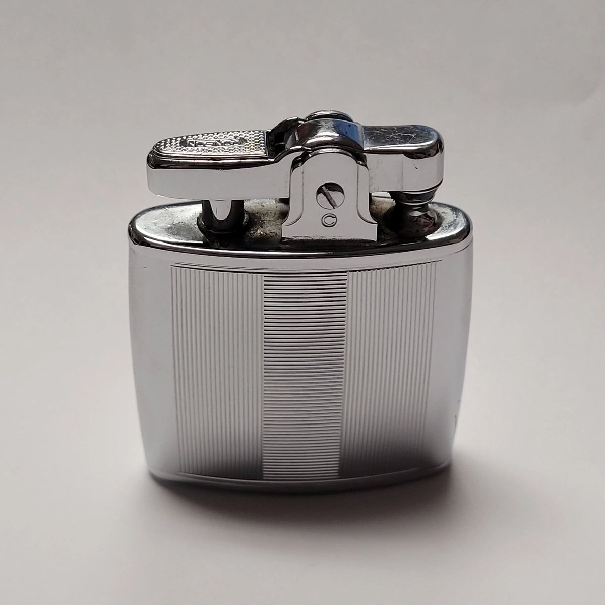 1930s Ronson Standard Flo-Line Panels Chrome Lighter