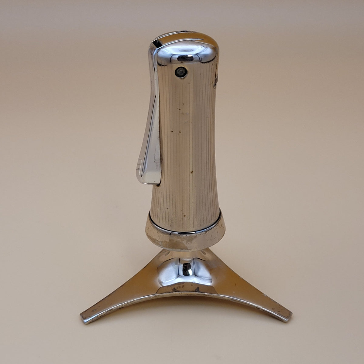 Ronson Varaflame Ladylite Gold Tone Table Lighter