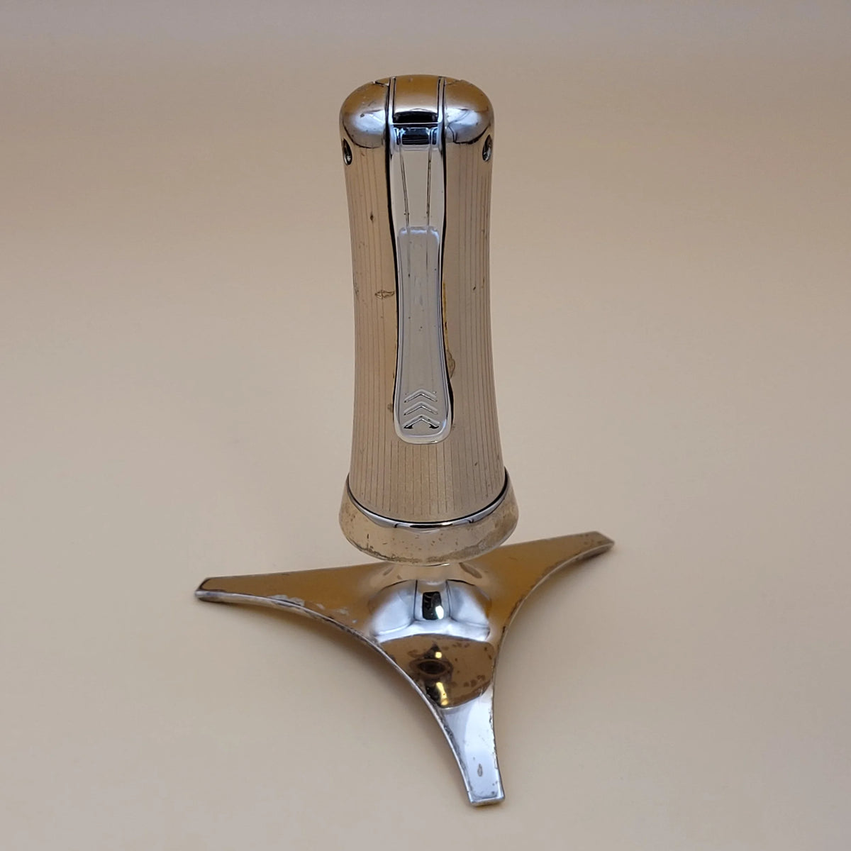 Ronson Varaflame Ladylite Gold Tone Table Lighter