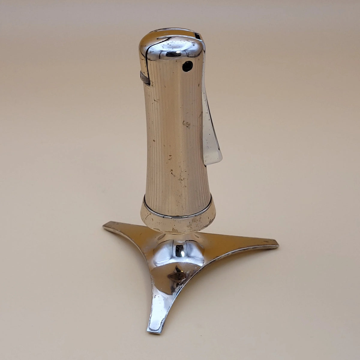 Ronson Varaflame Ladylite Gold Tone Table Lighter