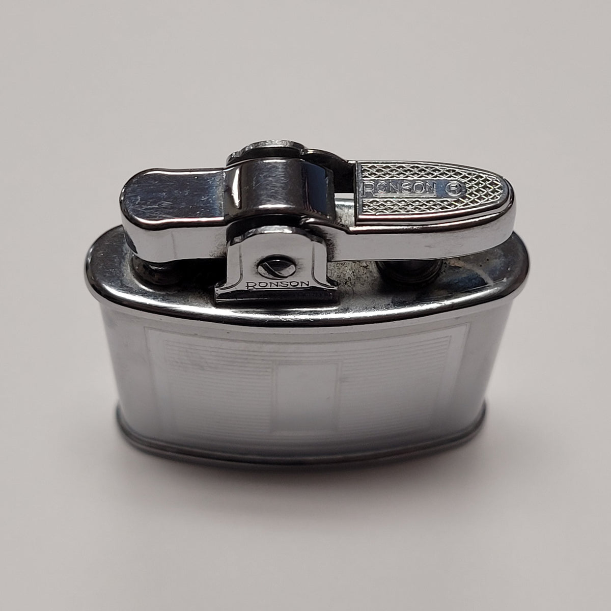1930s Ronson Standard Art Deco Chrome Lighter