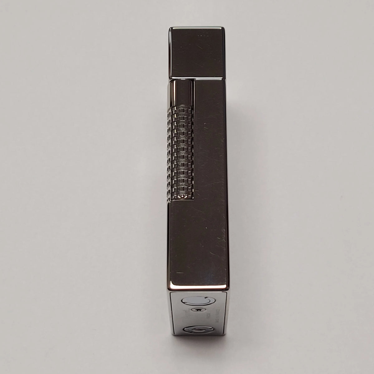 S.T. Dupont Le Grand Black Lacquer Lighter C23010