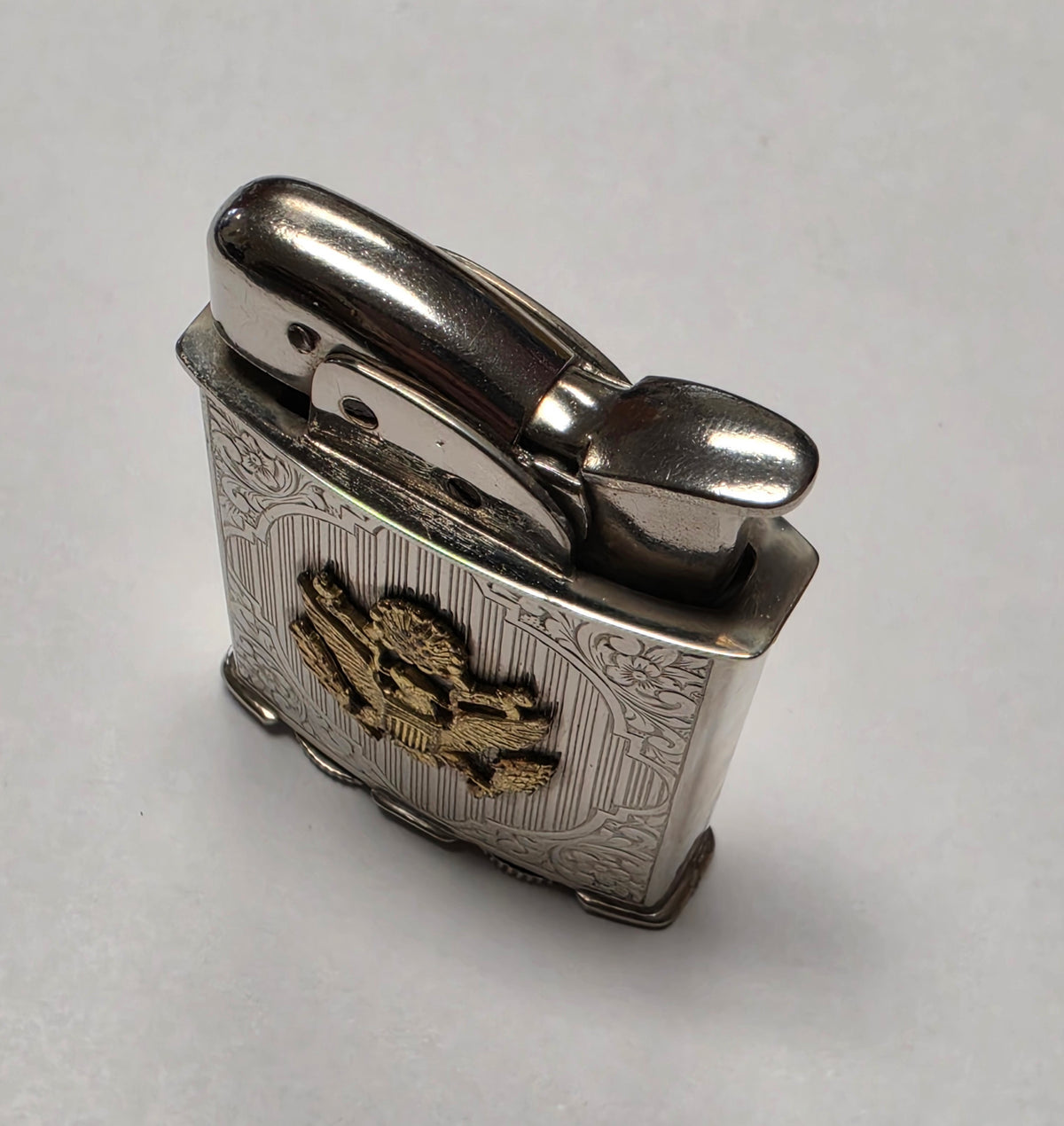 1950s Evans Banner U.S. Army Emblem Chrome Pocket Lighter